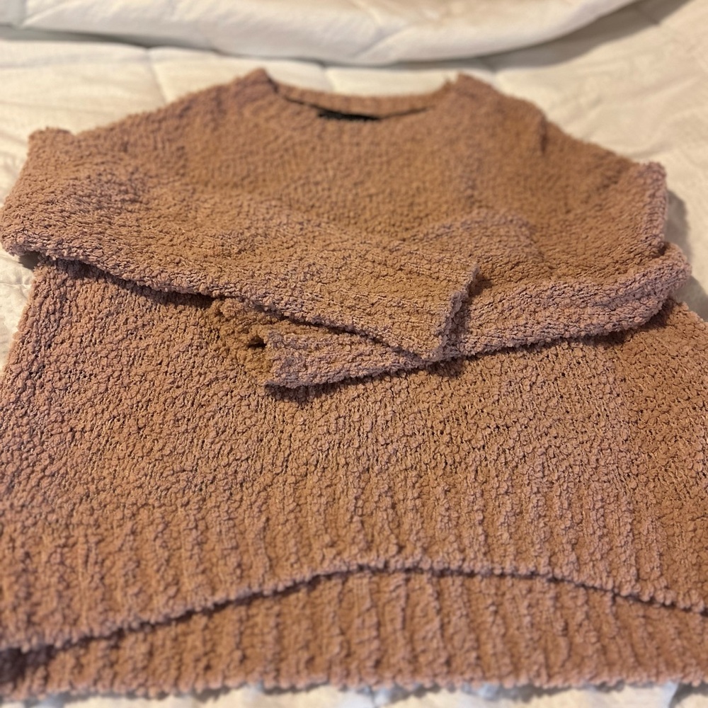 Cozy Women's Sweater in mauve pink